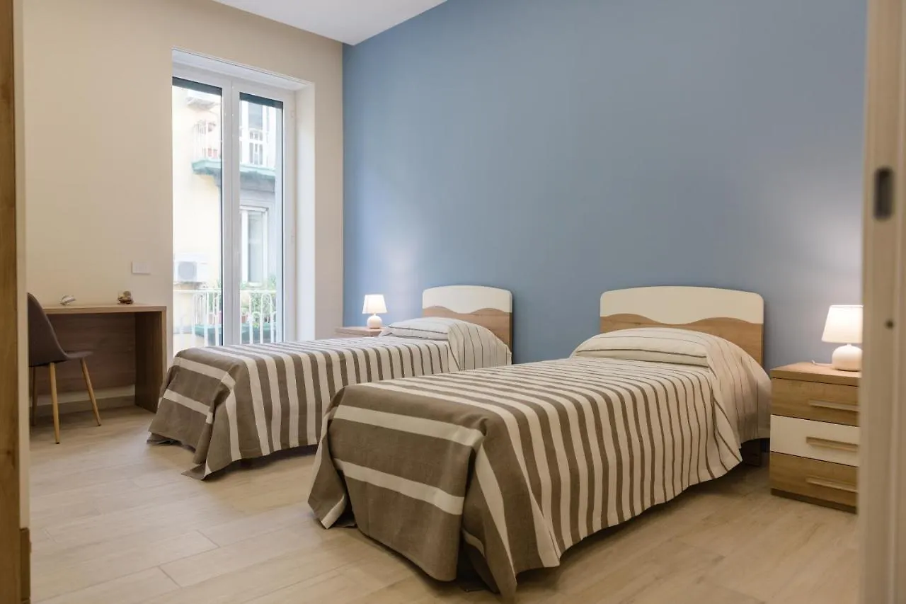 La Suite Tra I Musei Neapel 0*,  Italien