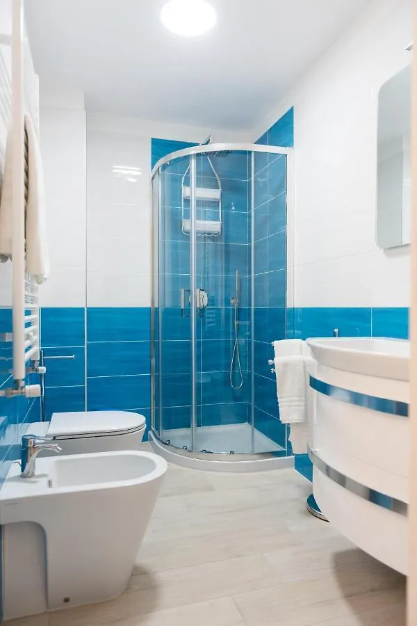 Holiday home La Suite Tra I Musei Naples Italy