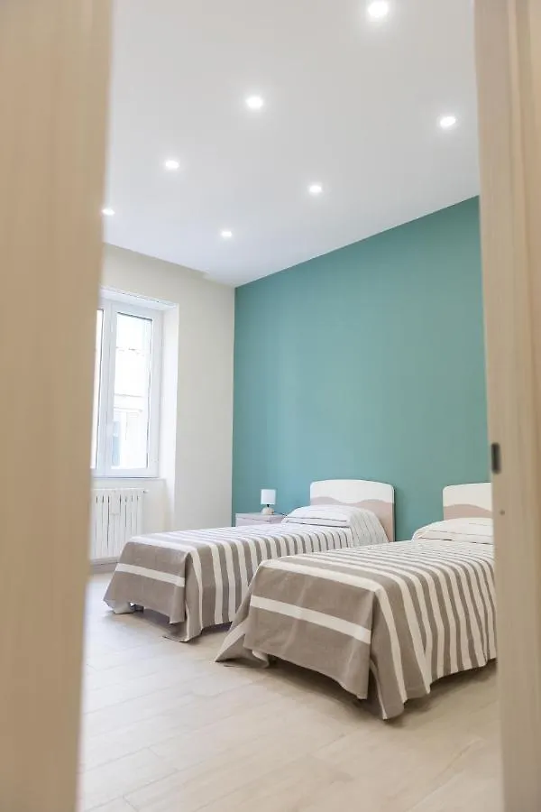 La Suite Tra I Musei Naples 0*,  Italy