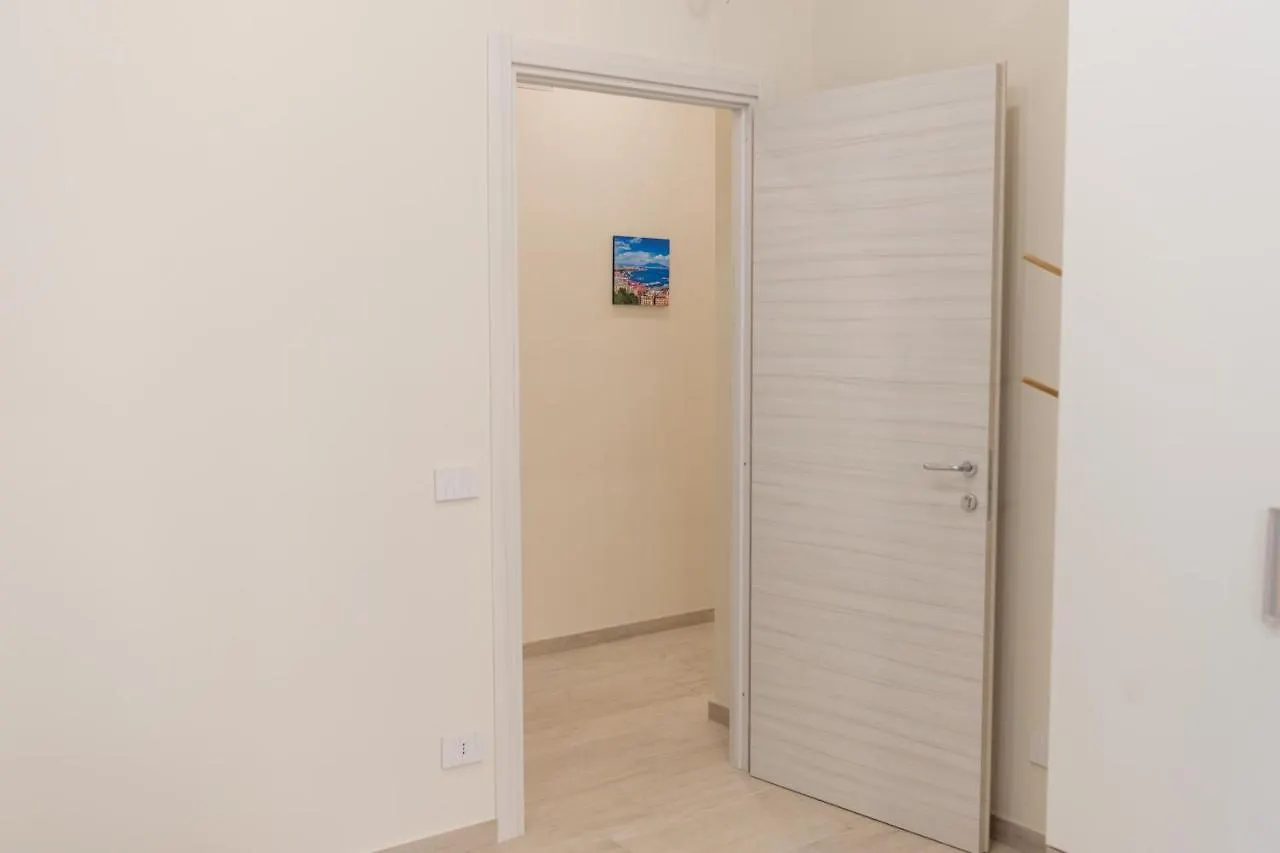 La Suite Tra I Musei Naples Holiday home